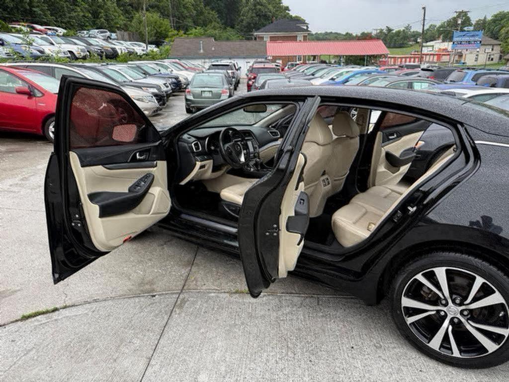 2018 Nissan Maxima - $9,500