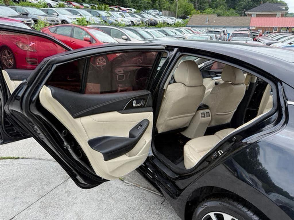 2018 Nissan Maxima - $9,500
