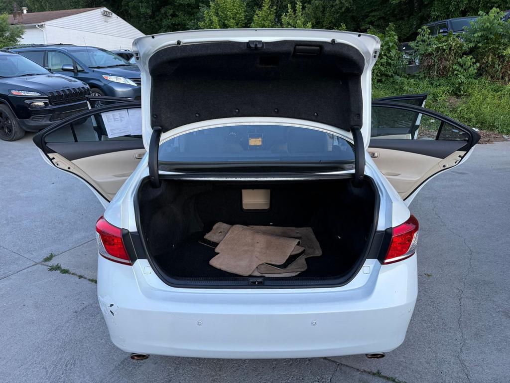2011 Lexus ES - $4,995