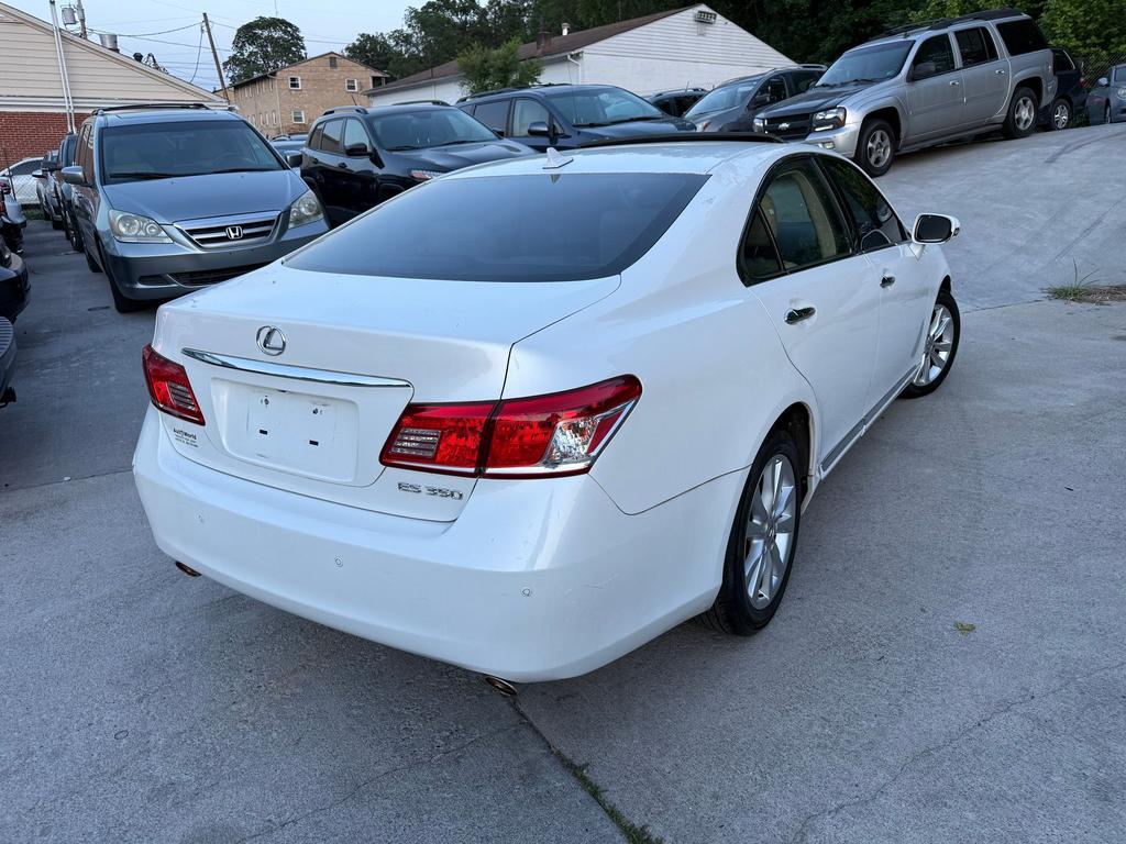 2011 Lexus ES - $4,995