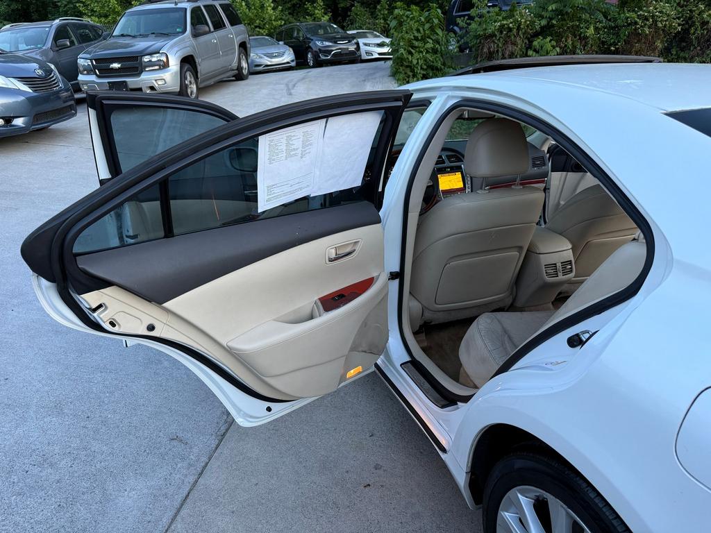 2011 Lexus ES - $4,995