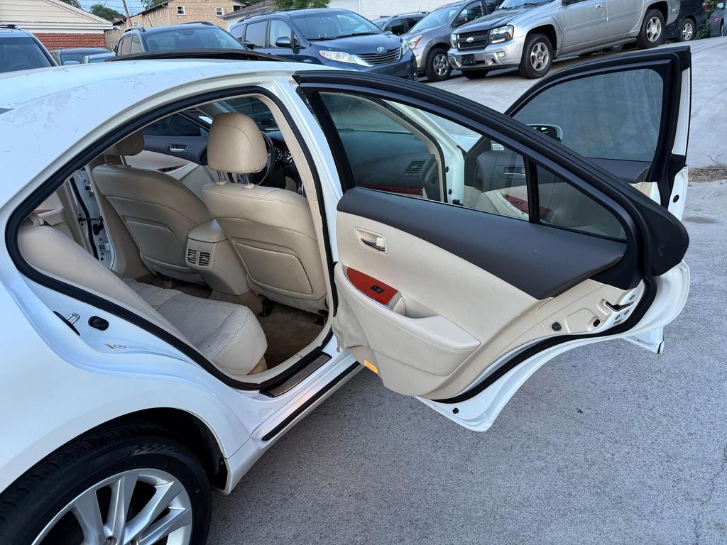 2011 Lexus ES - $4,995