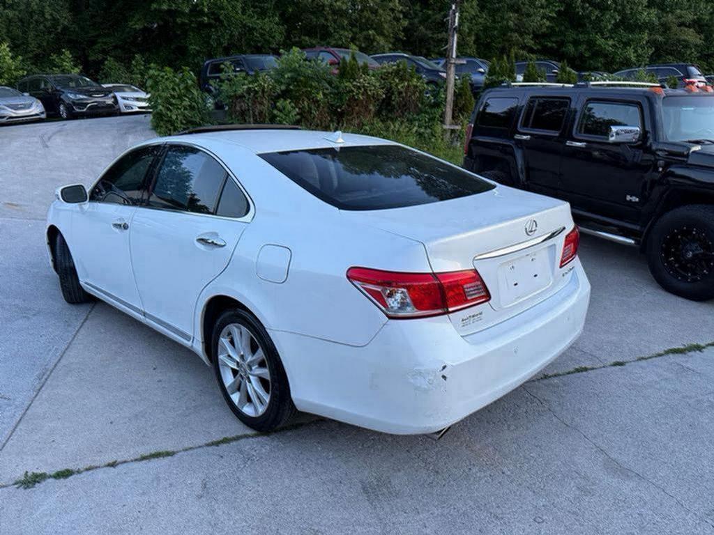 2011 Lexus ES - $4,995