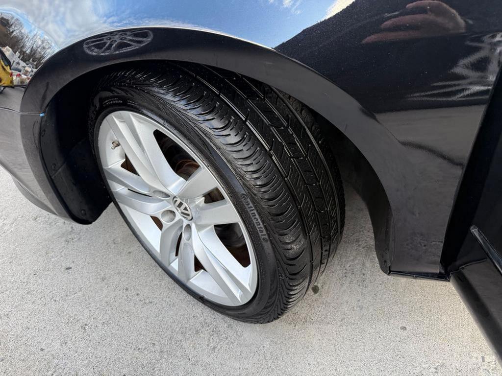 2013 Volkswagen Passat - $7,995