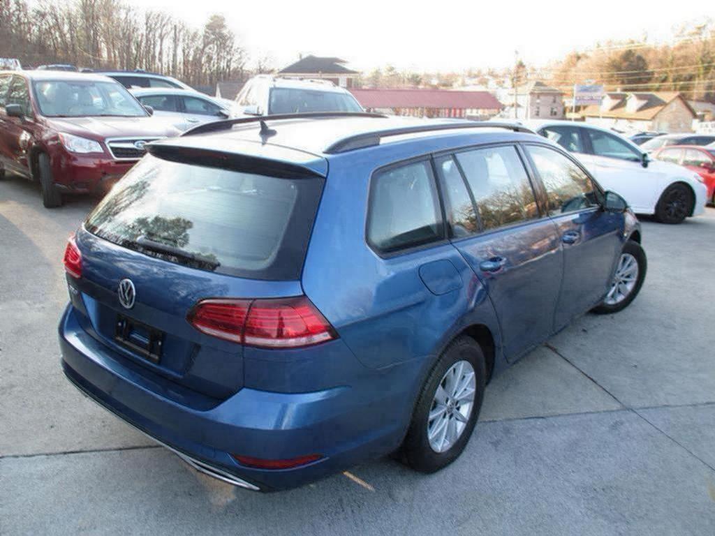 2019 Volkswagen Golf - $8,995