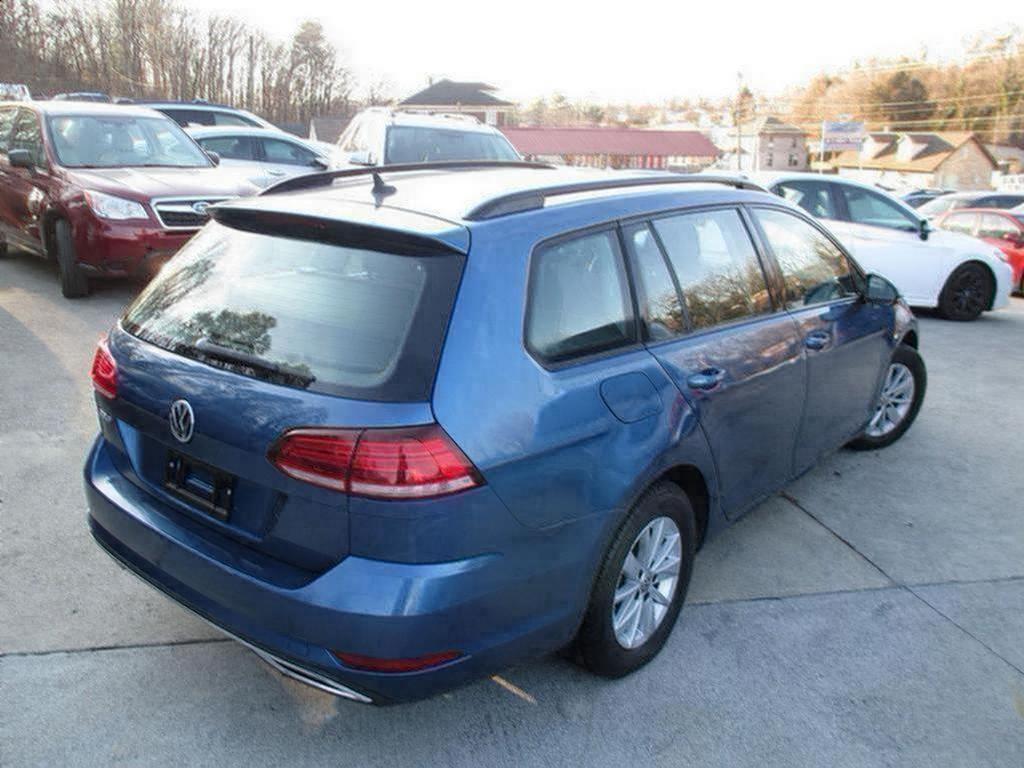 2019 Volkswagen Golf - $8,995