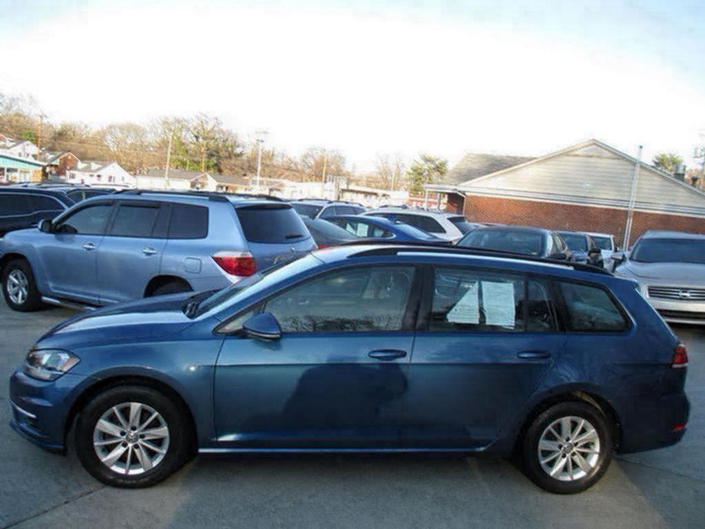 2019 Volkswagen Golf - $8,995