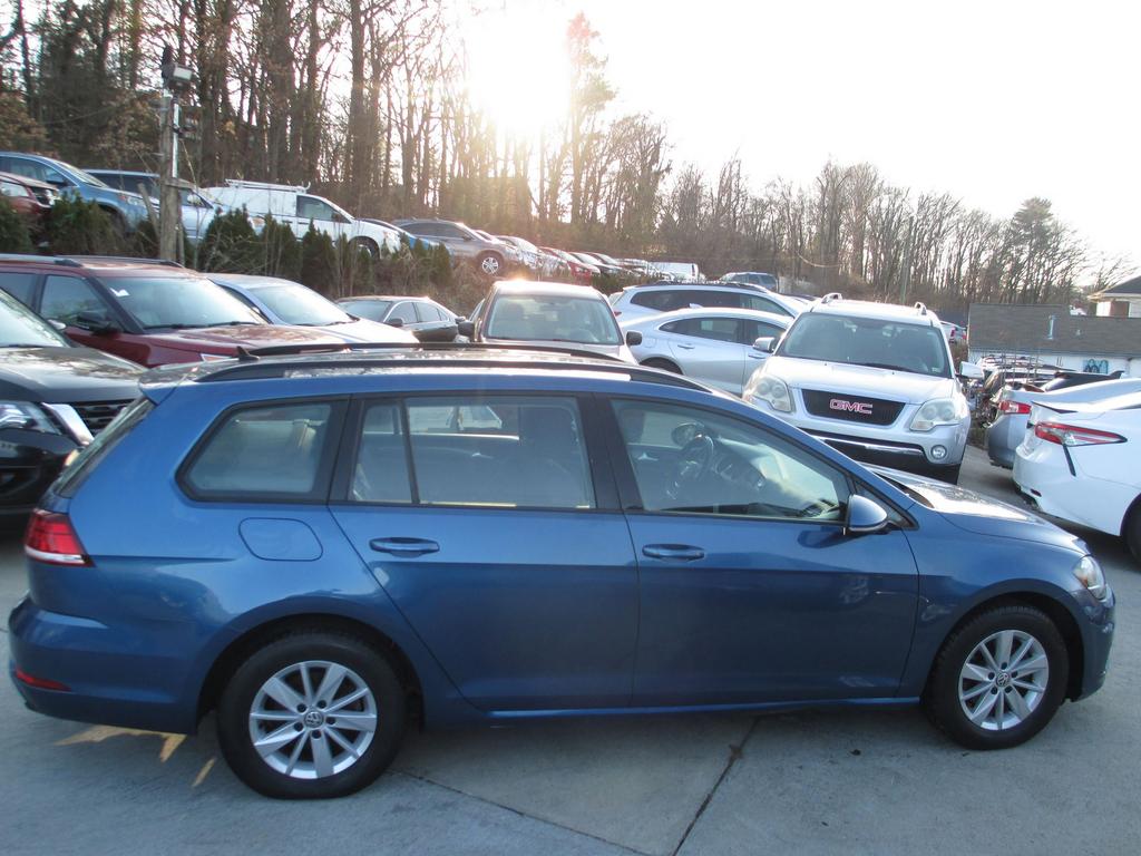 2019 Volkswagen Golf - $8,995