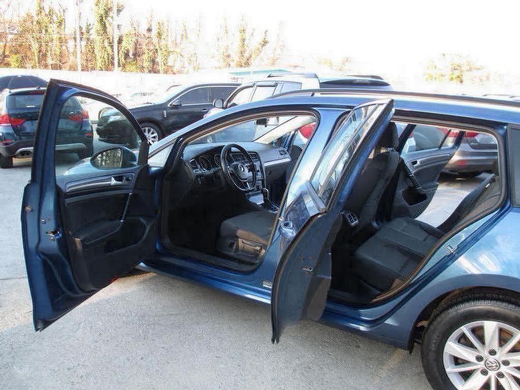 2019 Volkswagen Golf - $8,995
