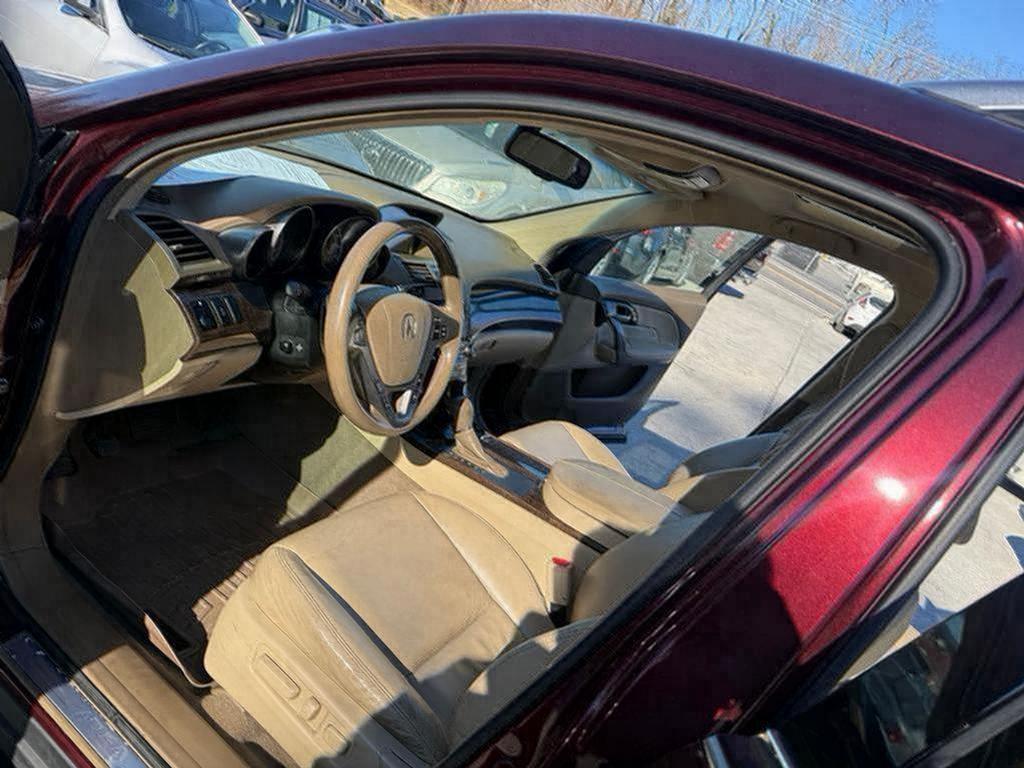 2013 Acura MDX - $8,900