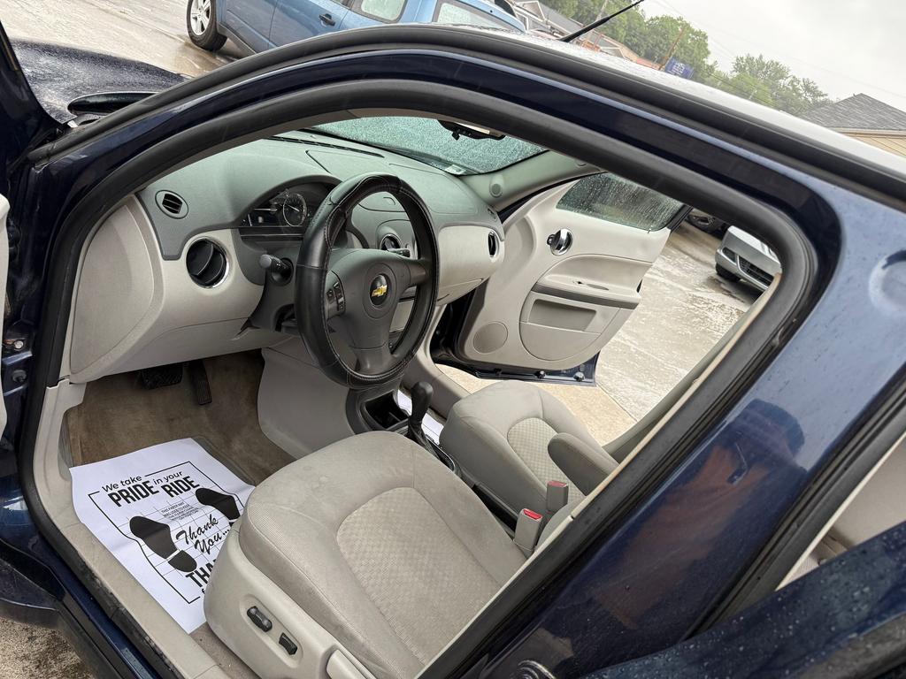 2011 Chevrolet HHR - $2,995