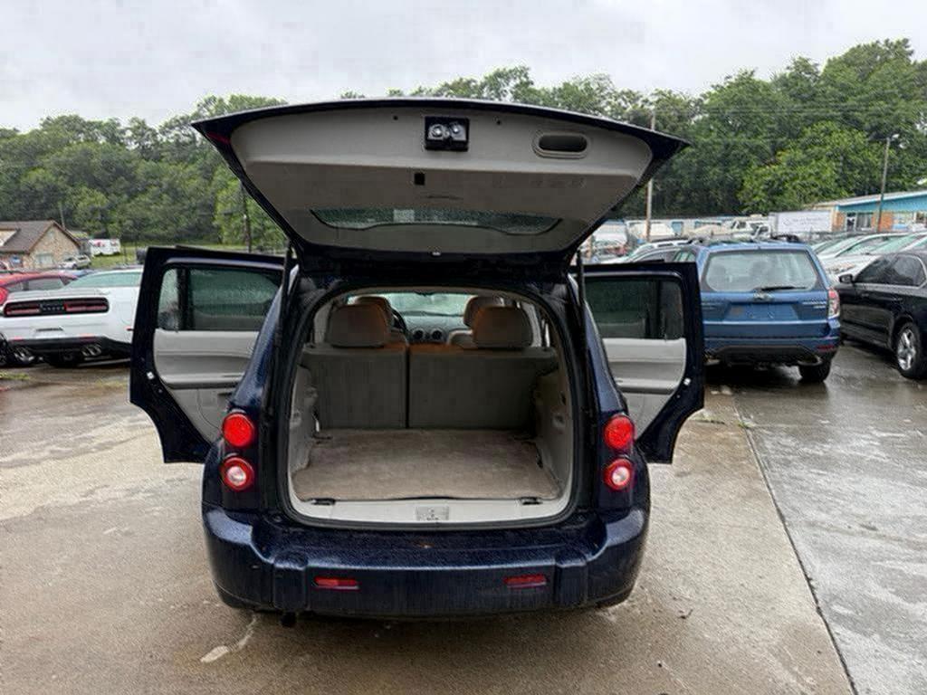 2011 Chevrolet HHR - $2,995