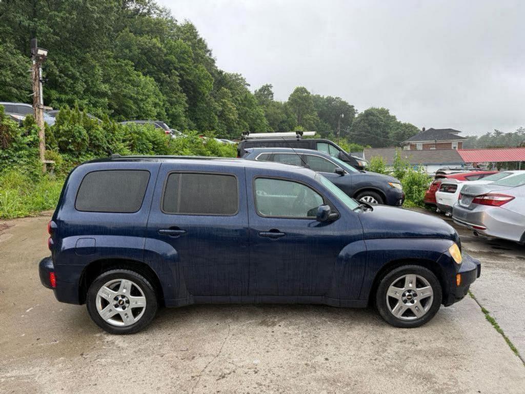 2011 Chevrolet HHR - $2,995