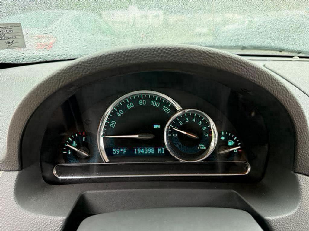 2011 Chevrolet HHR - $2,995