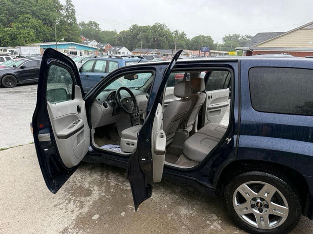 2011 Chevrolet HHR - $2,995