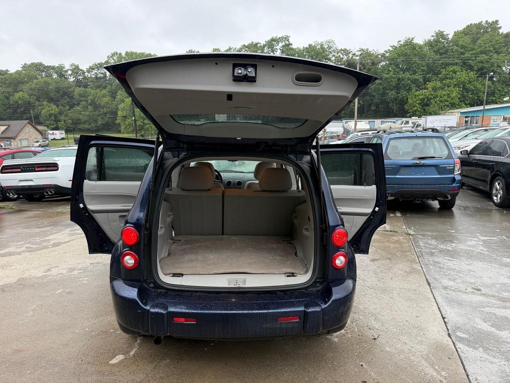 2011 Chevrolet HHR - $2,995