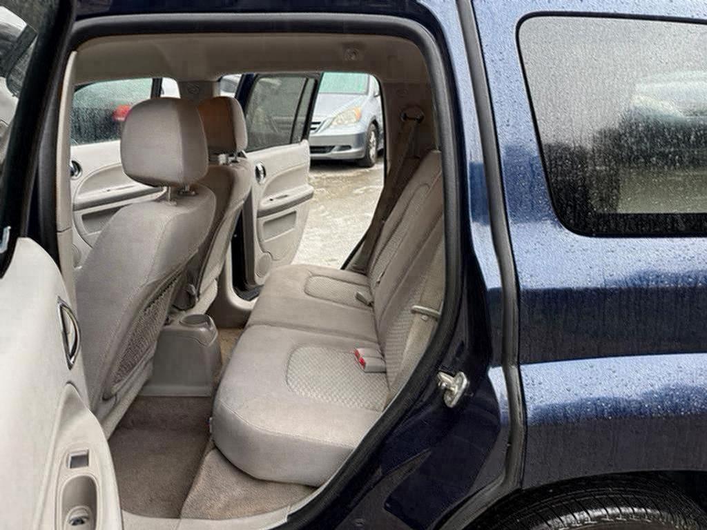 2011 Chevrolet HHR - $2,995