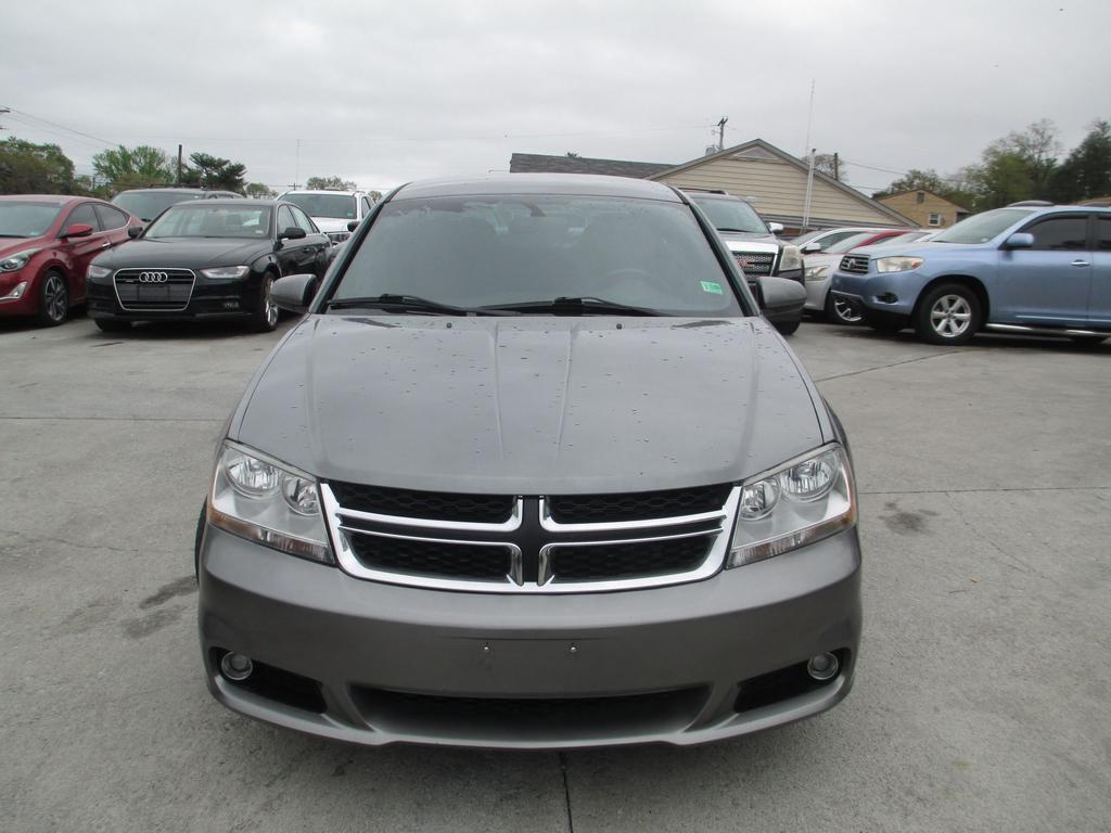 2013 Dodge Avenger - $5,500