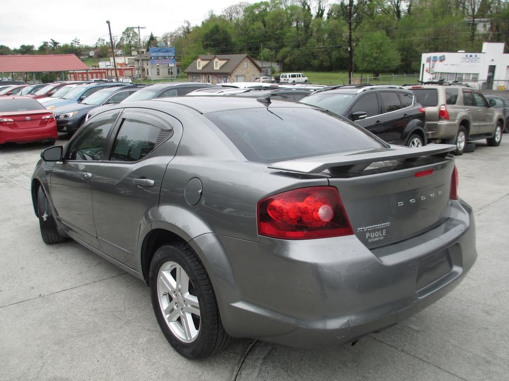 2013 Dodge Avenger - $5,500