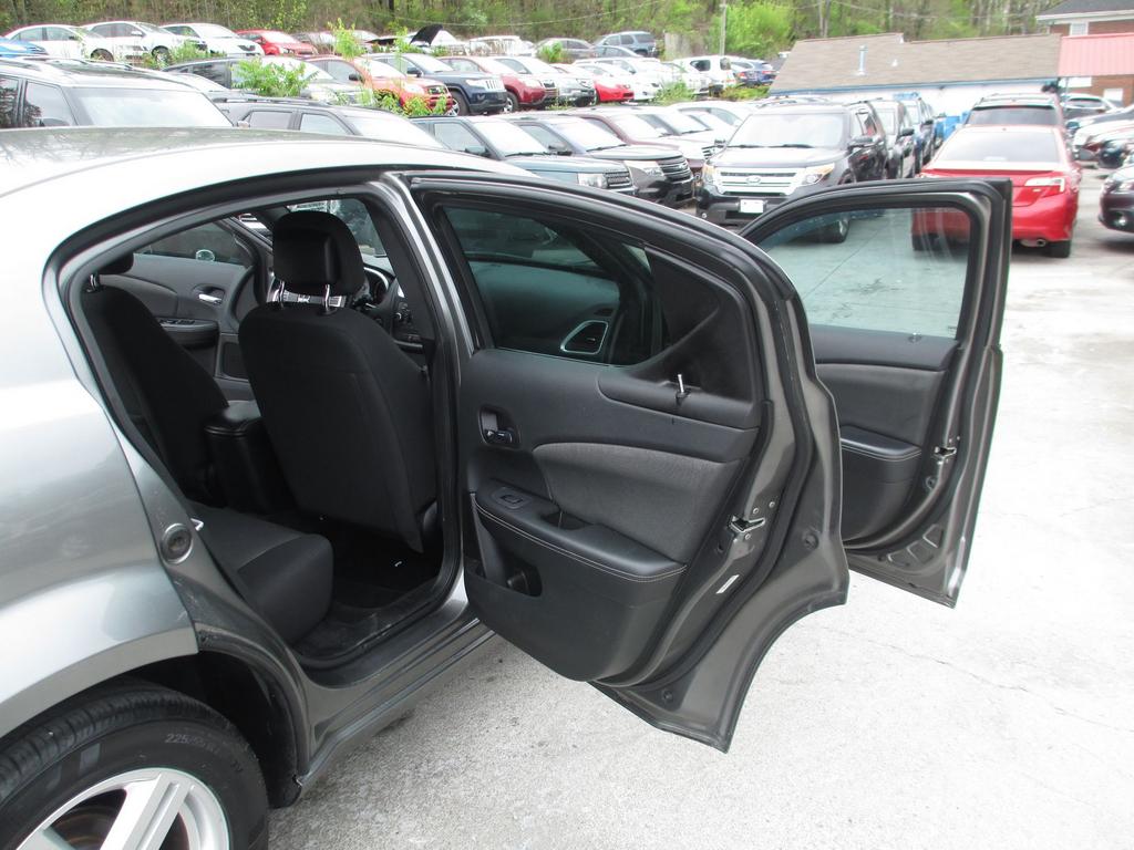2013 Dodge Avenger - $5,500