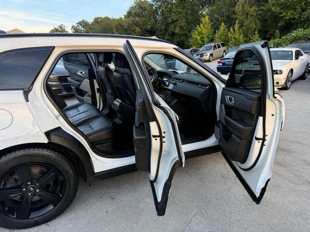 2018 Land Rover Range Rover Velar - $16,500