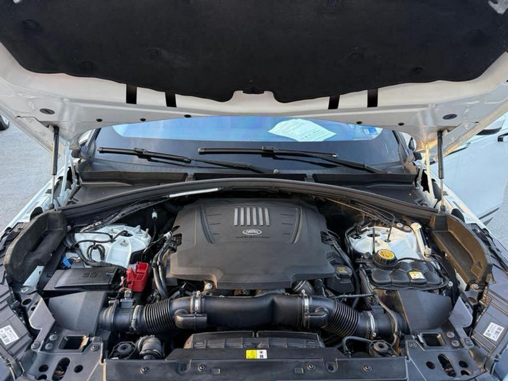 2018 Land Rover Range Rover Velar - $16,500