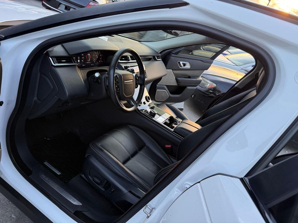 2018 Land Rover Range Rover Velar - $16,500