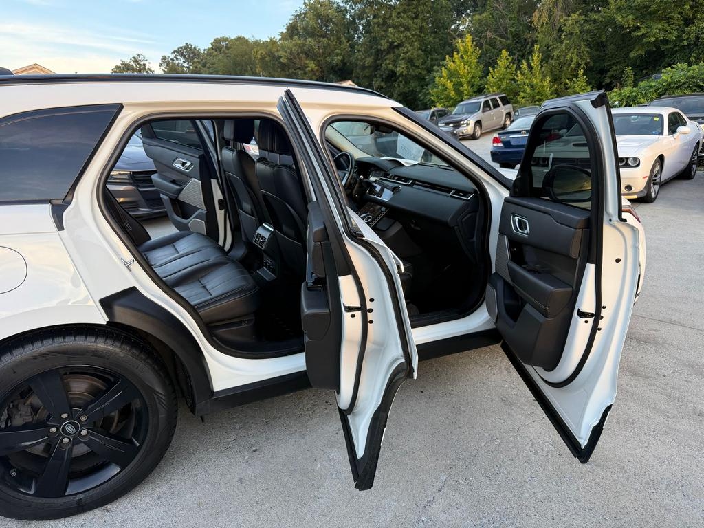 2018 Land Rover Range Rover Velar - $16,500