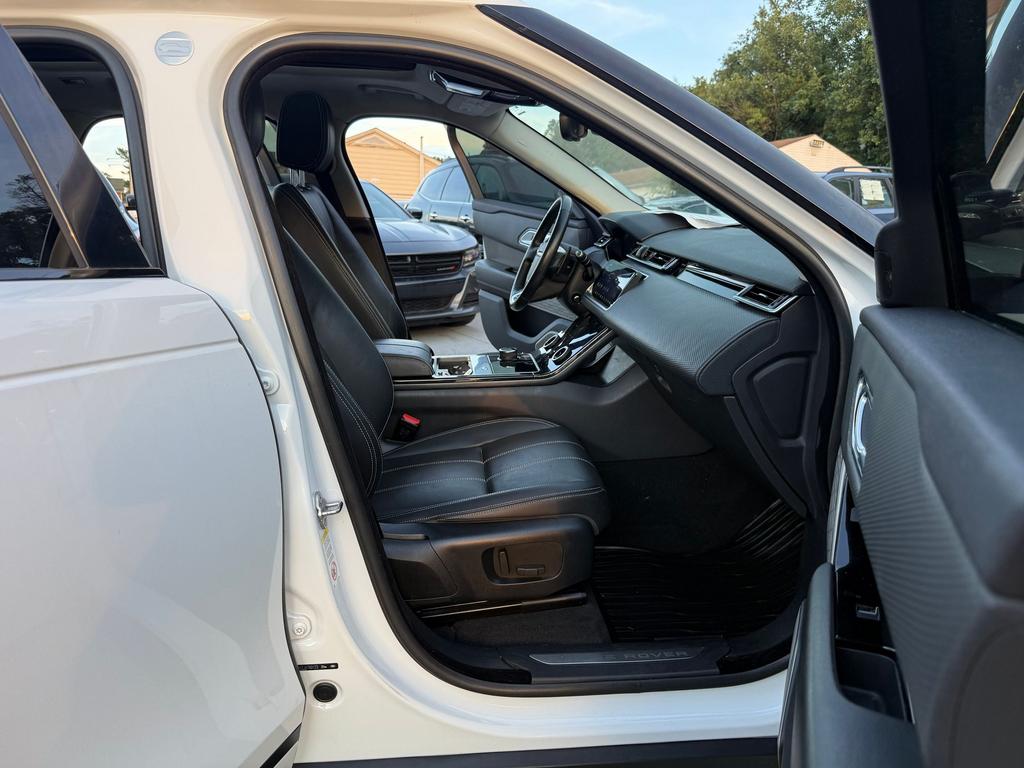 2018 Land Rover Range Rover Velar - $16,500