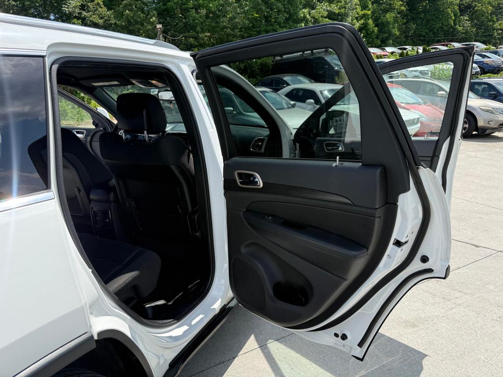 2015 Jeep Cherokee - $8,500
