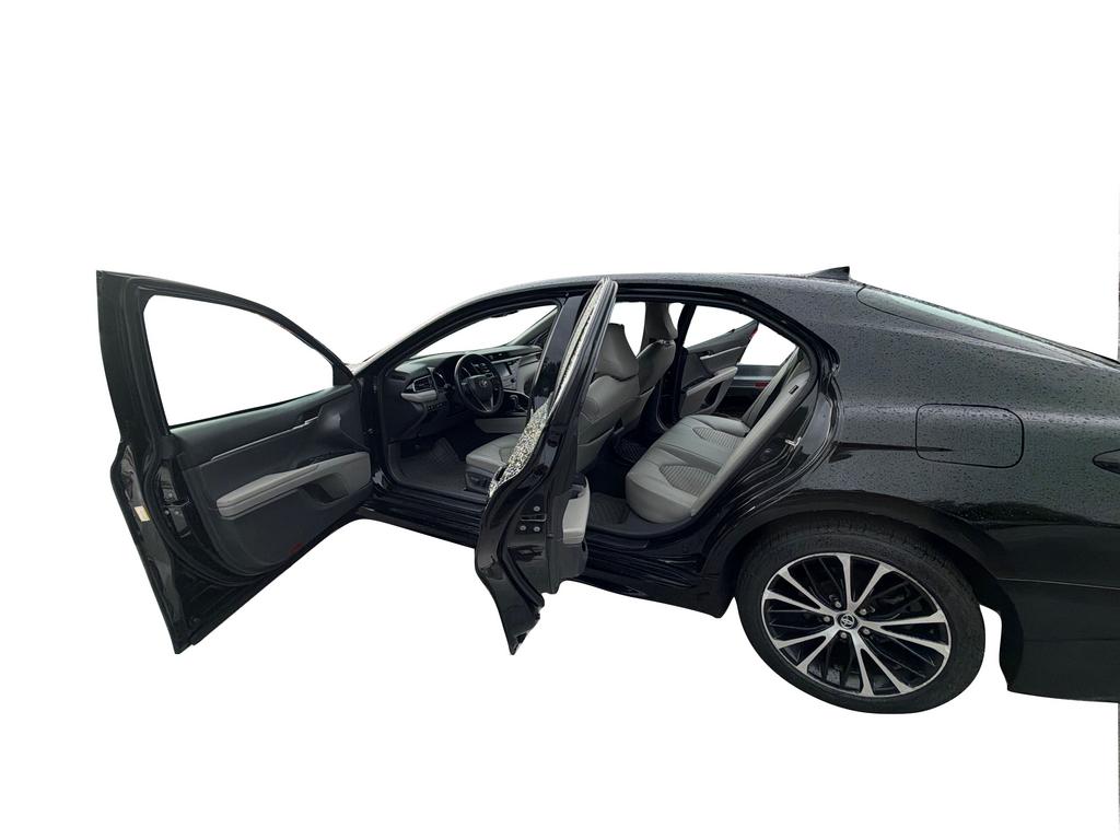 2020 Toyota Camry - $15,995