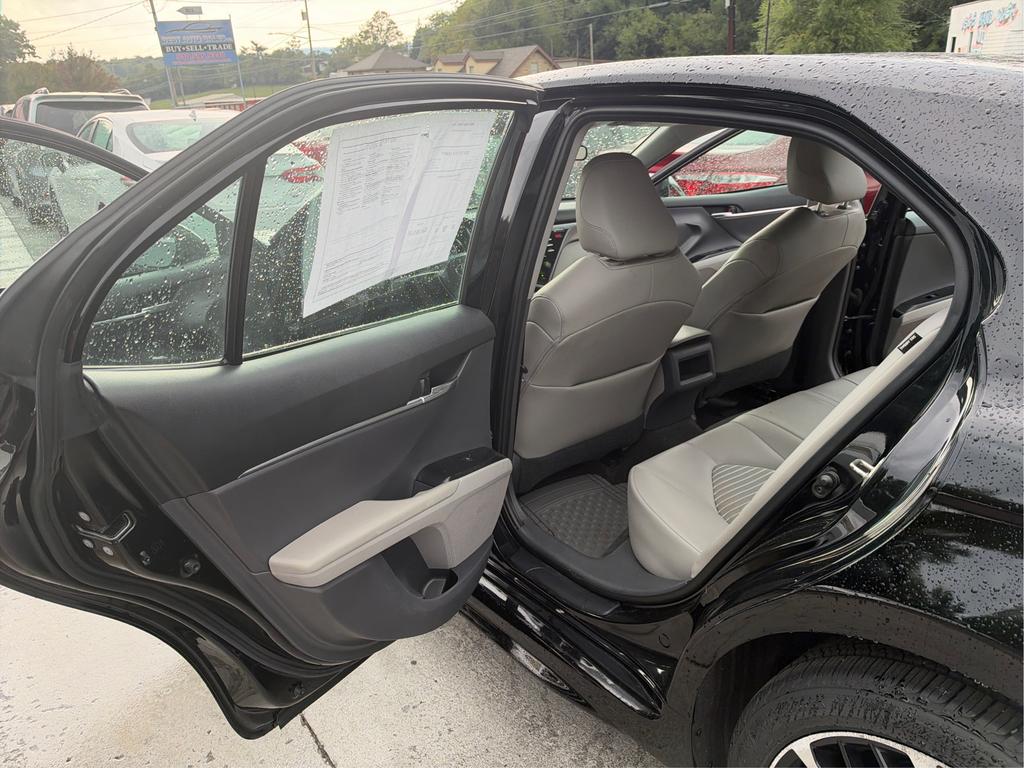 2020 Toyota Camry - $15,995