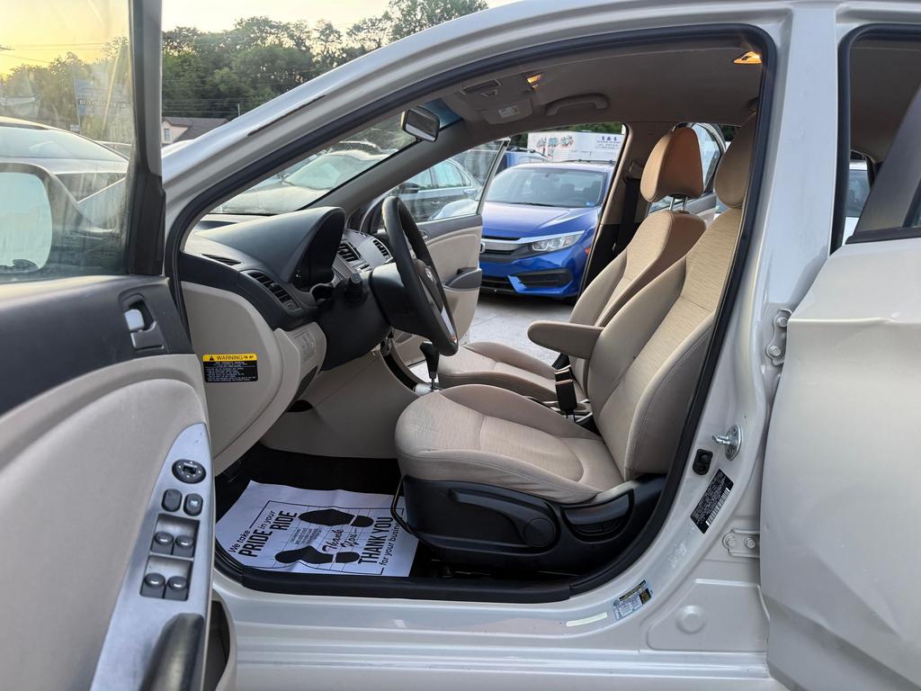 2015 Hyundai Accent - $5,900