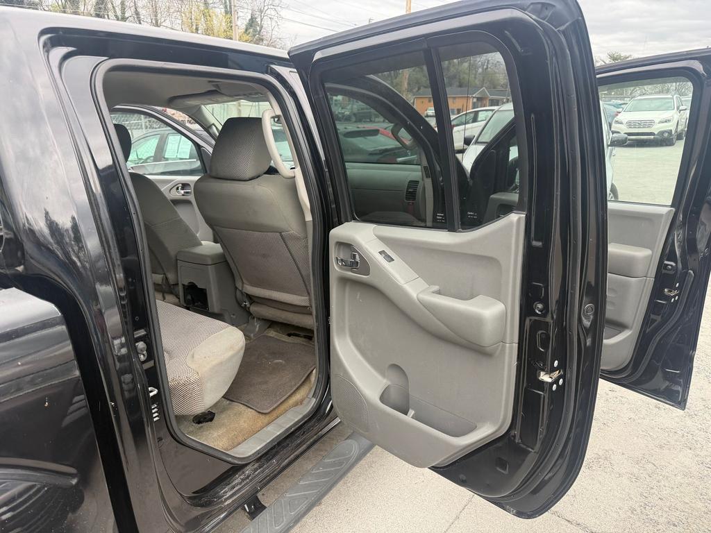 2016 Nissan Frontier - $9,995