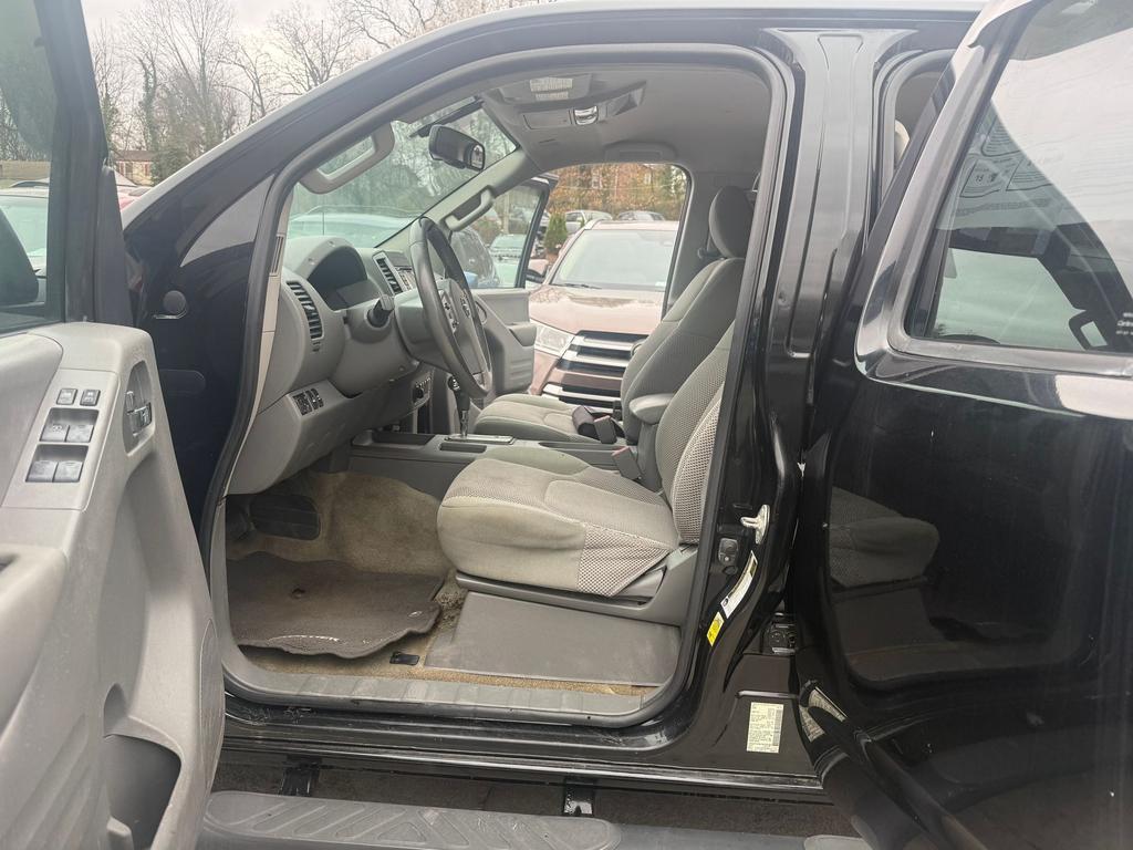 2016 Nissan Frontier - $9,995