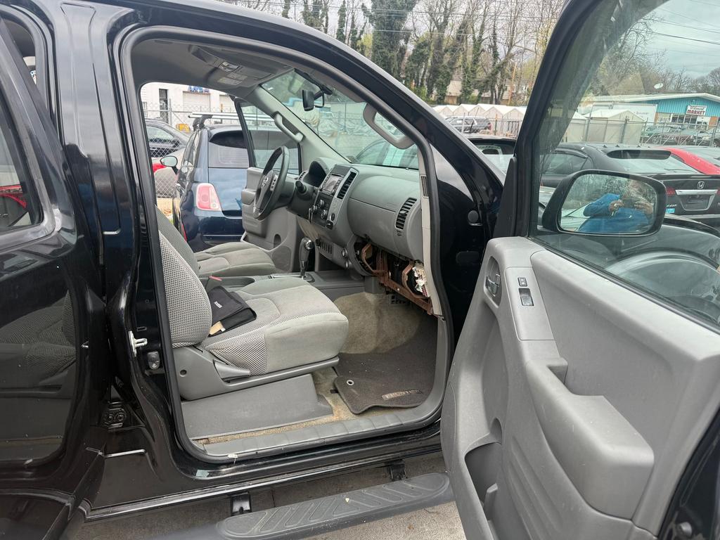 2016 Nissan Frontier - $9,995
