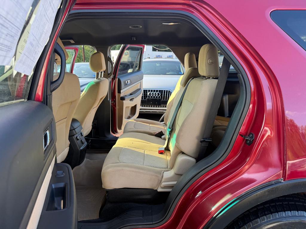 2016 Ford Explorer - $8,500