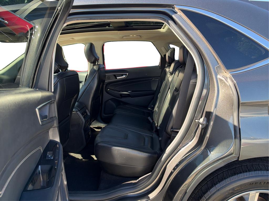 2019 Ford Edge - $7,995