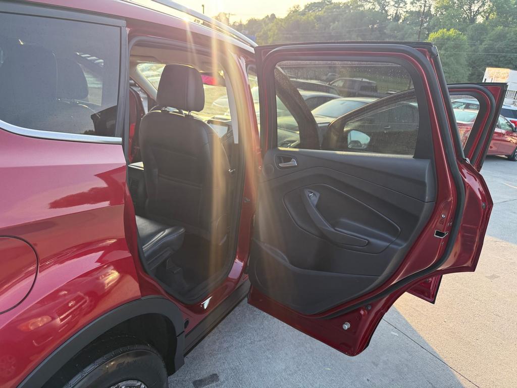 2017 Ford Escape - $9,500