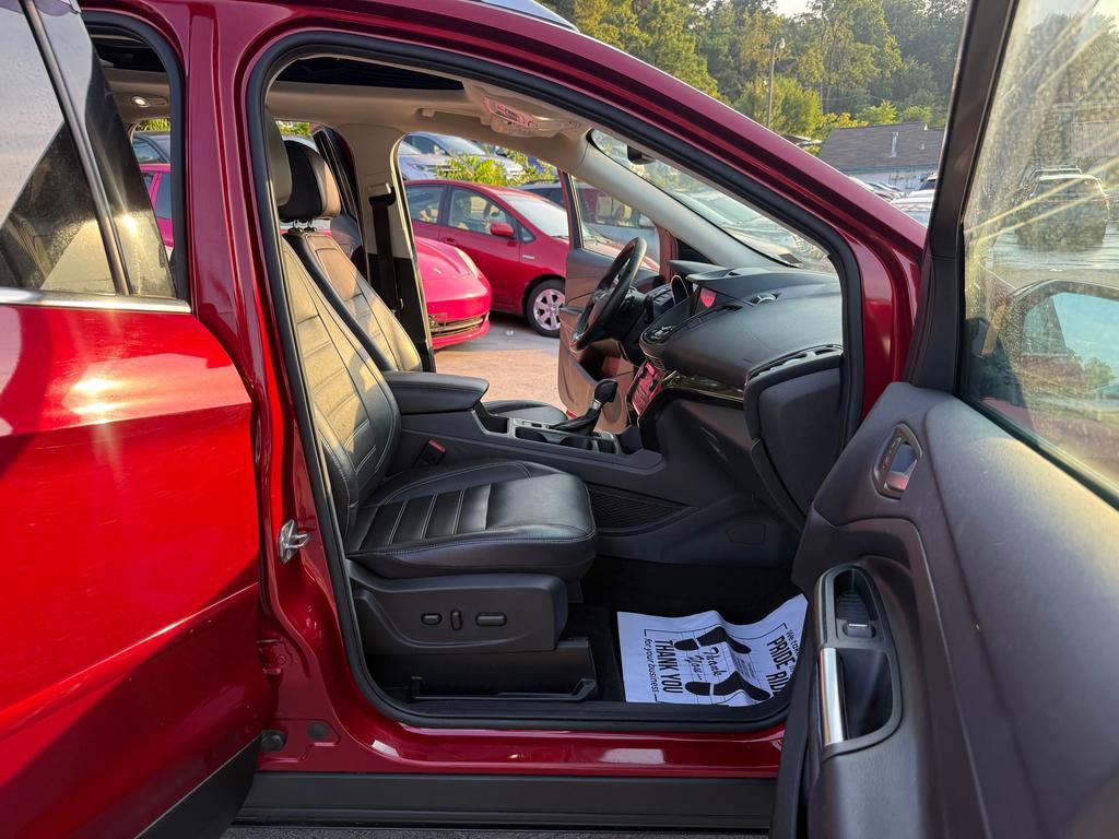 2017 Ford Escape - $9,500