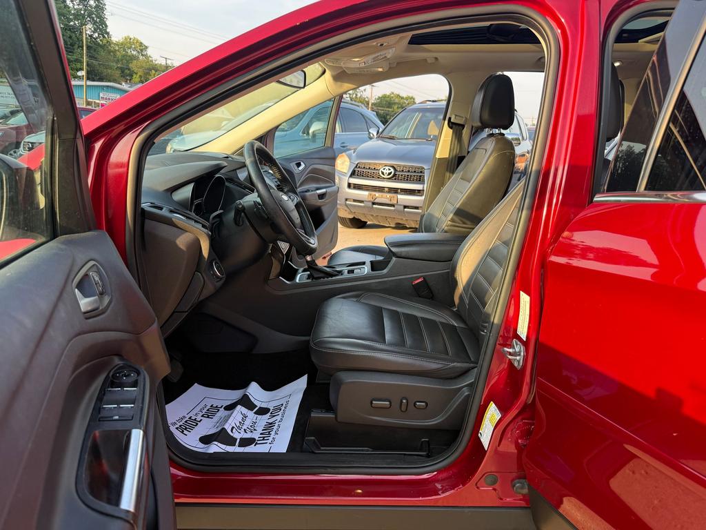2017 Ford Escape - $9,500