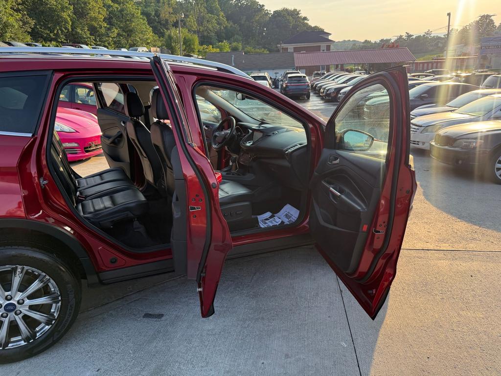 2017 Ford Escape - $9,500