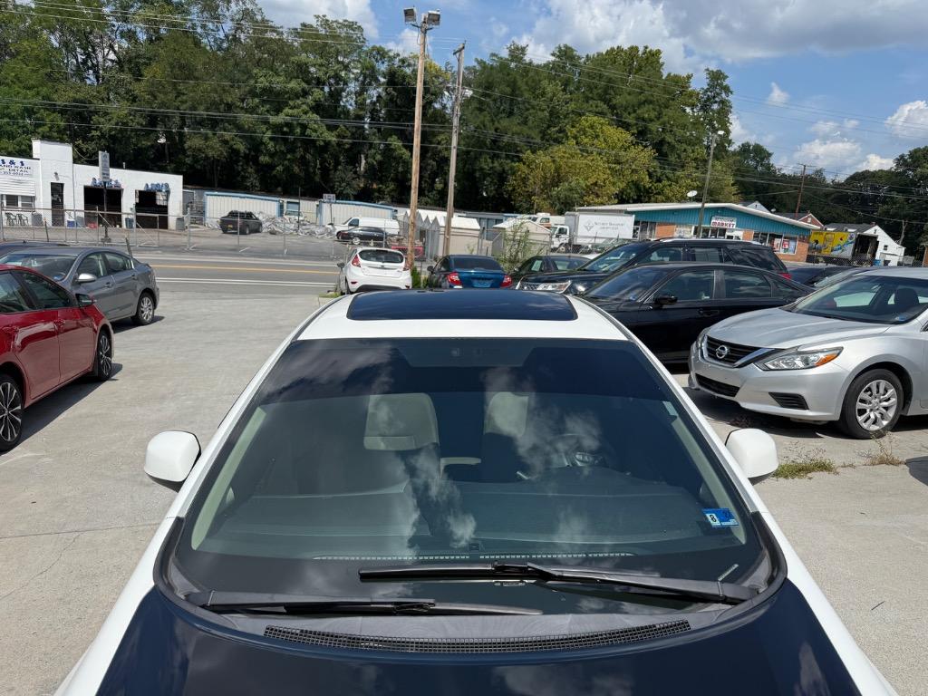 2013 Honda Civic - $9,995