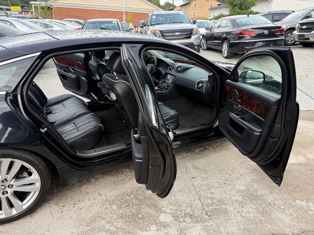2011 Jaguar XJ - $9,995