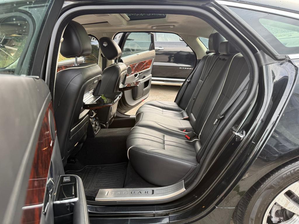 2011 Jaguar XJ - $9,995