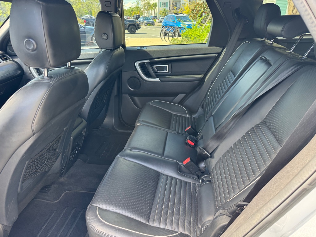 2019 Land Rover Discovery - $13,888
