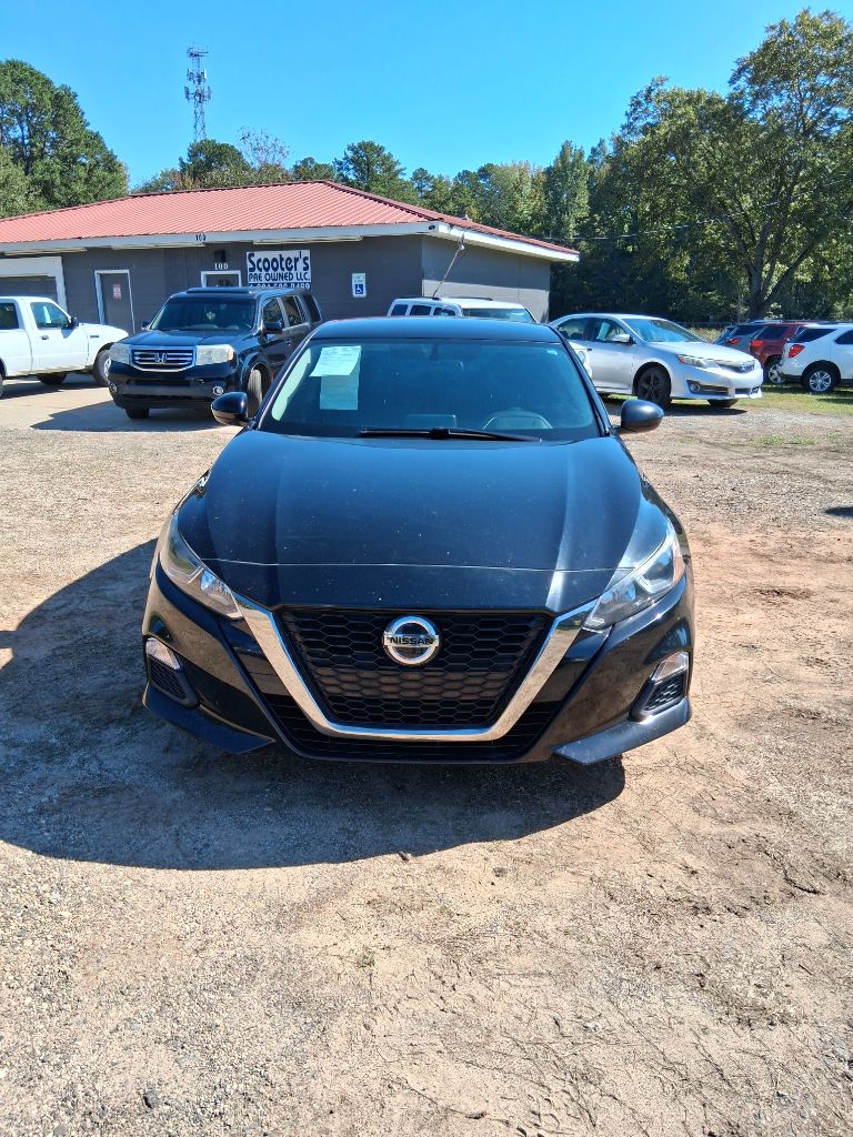 2020 Nissan Altima - $9,900