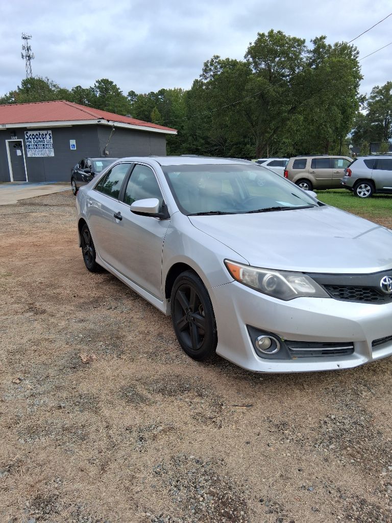 2013 Toyota Camry - $10,900