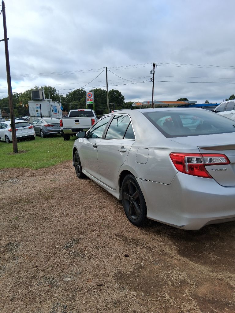 2013 Toyota Camry - $10,900