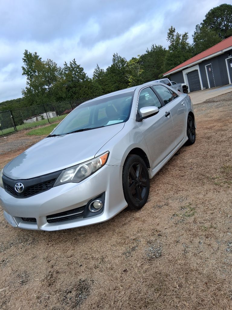2013 Toyota Camry - $10,900